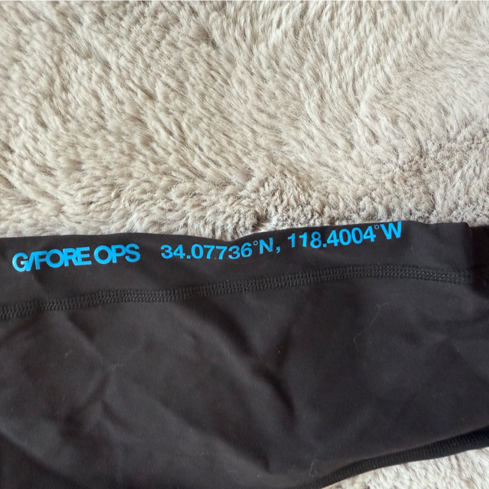 G/FORE SOFT TECH OPS HIGH RISE COMPRESSION LEGGING - Picture 6 of 10